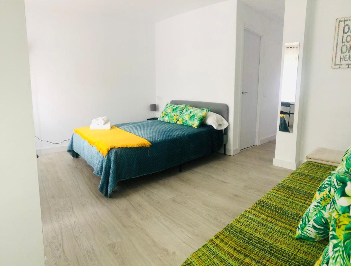Mercado Huelin Apartments Малага Экстерьер фото